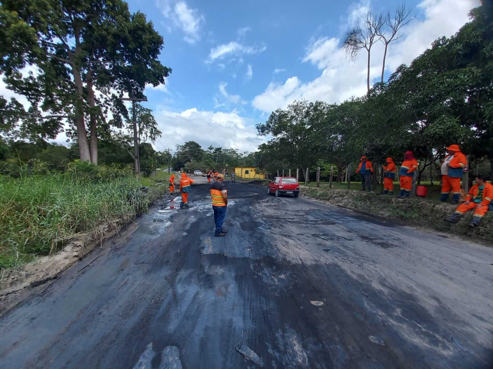 Prefeitura retoma segunda etapa de pavimentação no ramal do Brasileirinho nesta terça-feira, 28