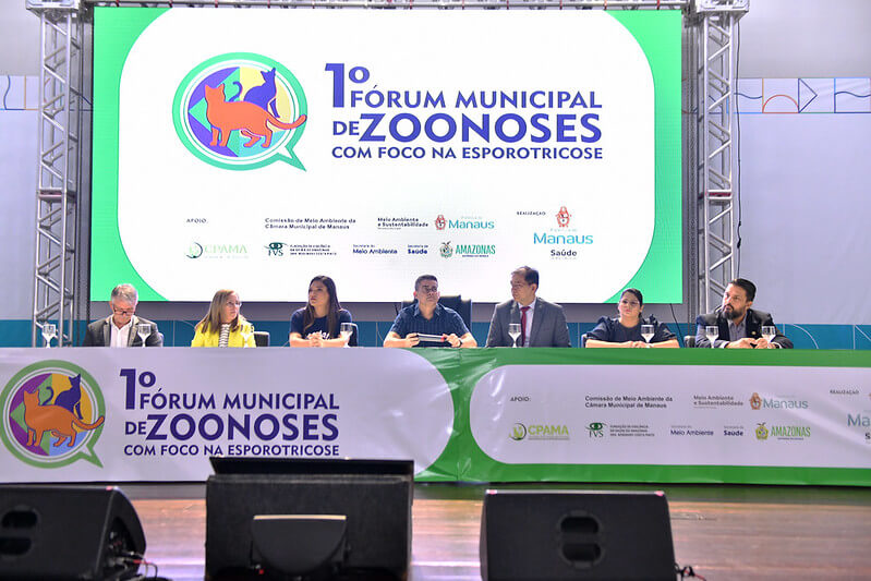 Prefeito realiza abertura do 1º Fórum Municipal de Zoonoses com foco na Esporotricose e destaca combate à doença na capital