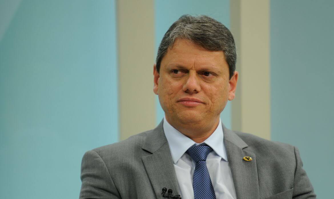 Governador de São Paulo cancela compromisso após passar por cirurgia