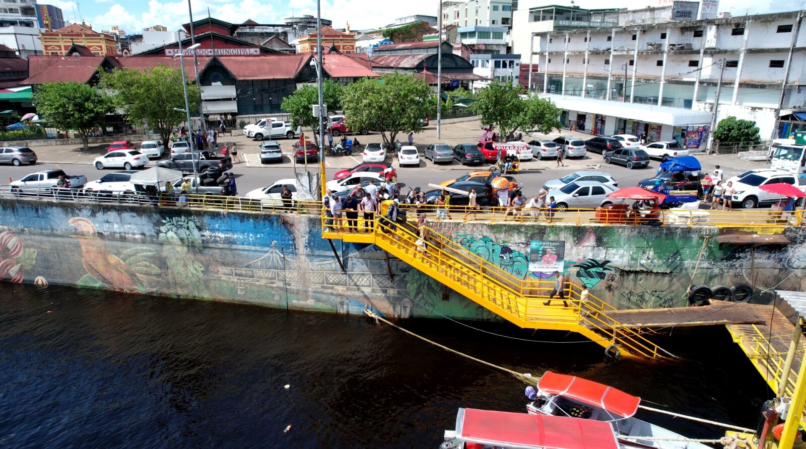 Prefeitura de Manaus anuncia reforma nas escadarias na orla da Manaus Moderna