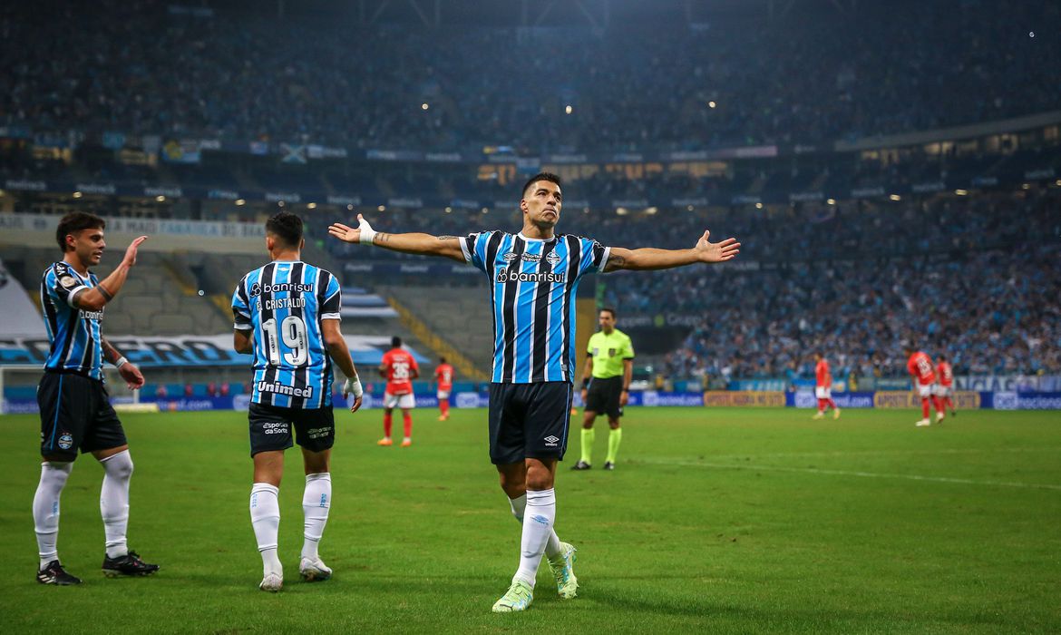 Passeio do Grêmio diante do Inter pode custar cargo de Mano Menezes