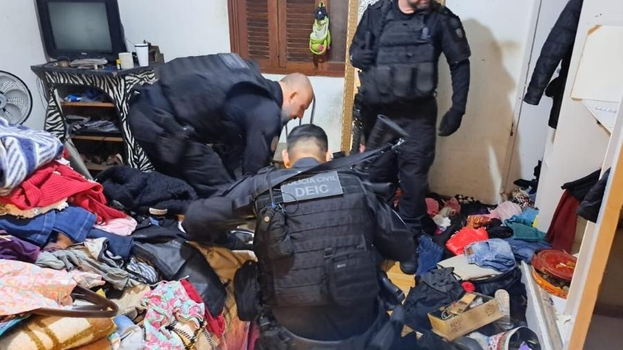 Polícia prende 30 suspeitos de integrar grupo que aplicava golpe dos nudes