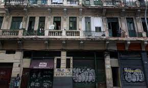 'Série Ocupações': 13 mil famílias vivem em prédios abandonados do Rio; alguns correm risco de desabar