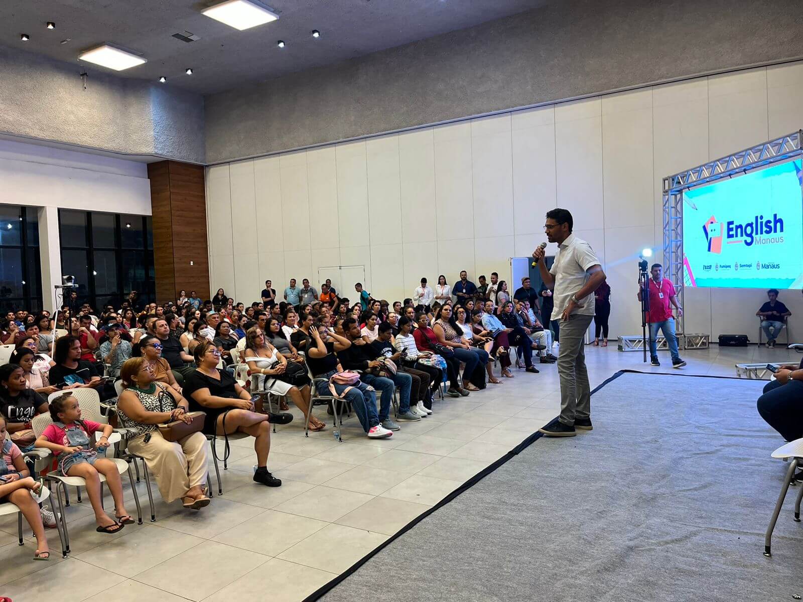 Prefeitura de Manaus realiza primeiro ‘aulão’ do programa English Manaus