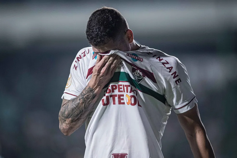 Exames apontam lesão, e Nino, do Fluminense, será cortado de amistosos da Seleção na Europa