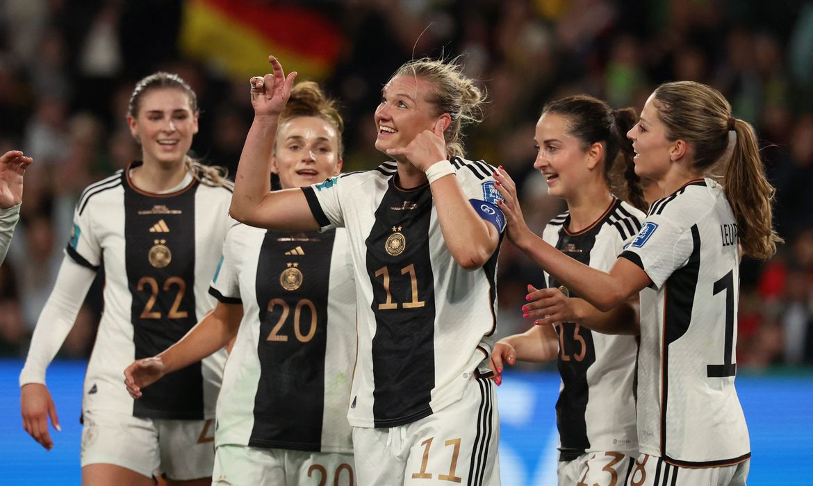 Alemanha aplica 6 a 0 no Marrocos, a maior goleada da Copa Feminina