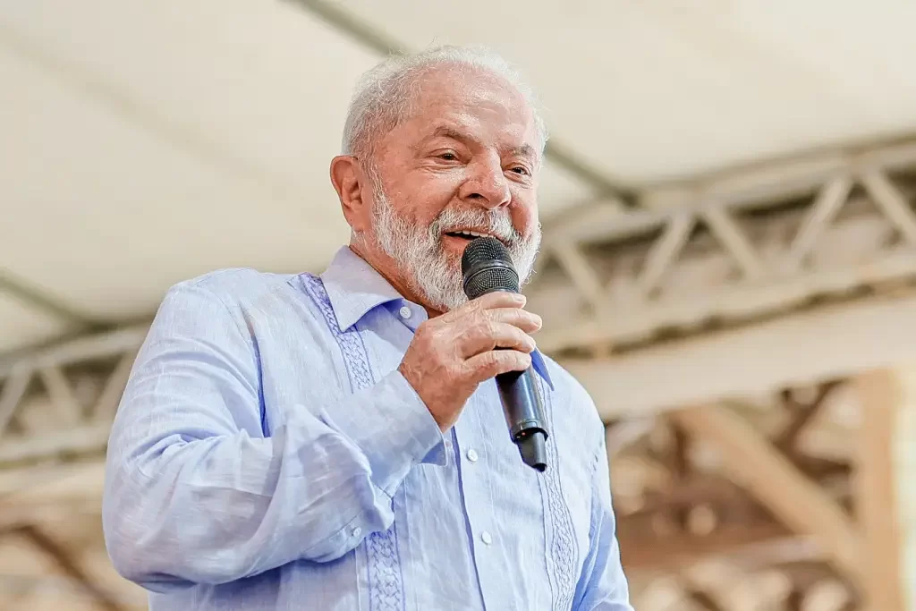 Lula sanciona nova política do salário mínimo nesta segunda-feira; saiba o que muda