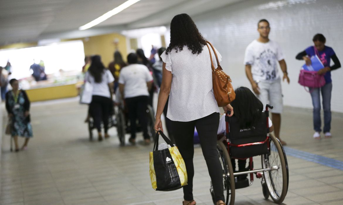 ONG pede que plano para pessoas com deficiência foque em independência